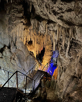 Азишская пещера